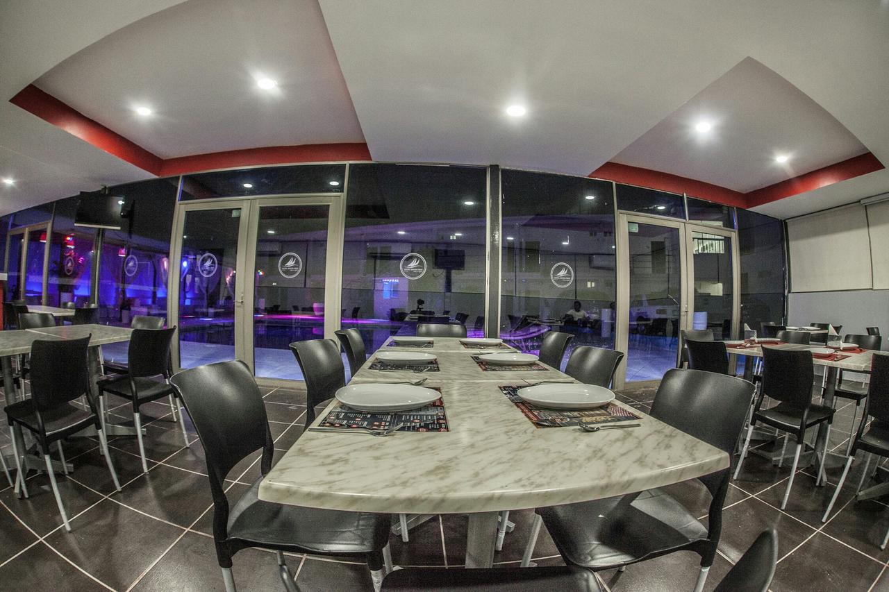 Hotel Santa Cruz Tehuantepec Santo Domingo Tehuantepec エクステリア 写真